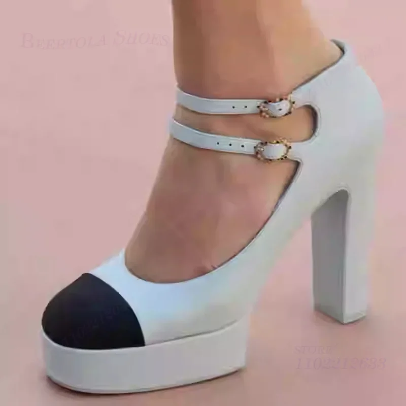 حذاء نسائي بكعب مكتنز من الجلد الفضي الفاتح ذو نعل سميك للفتيات صيفي أزرق أنيق بغطاء مزدوج بإبزيم أبيض للحفلات والمكتب