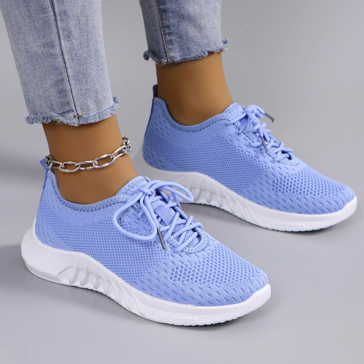 Spring new women\'s sports shoes, fashionable, breathable, lightweight, non-slip, wear-resistant, casual sports shoes, flat shoes