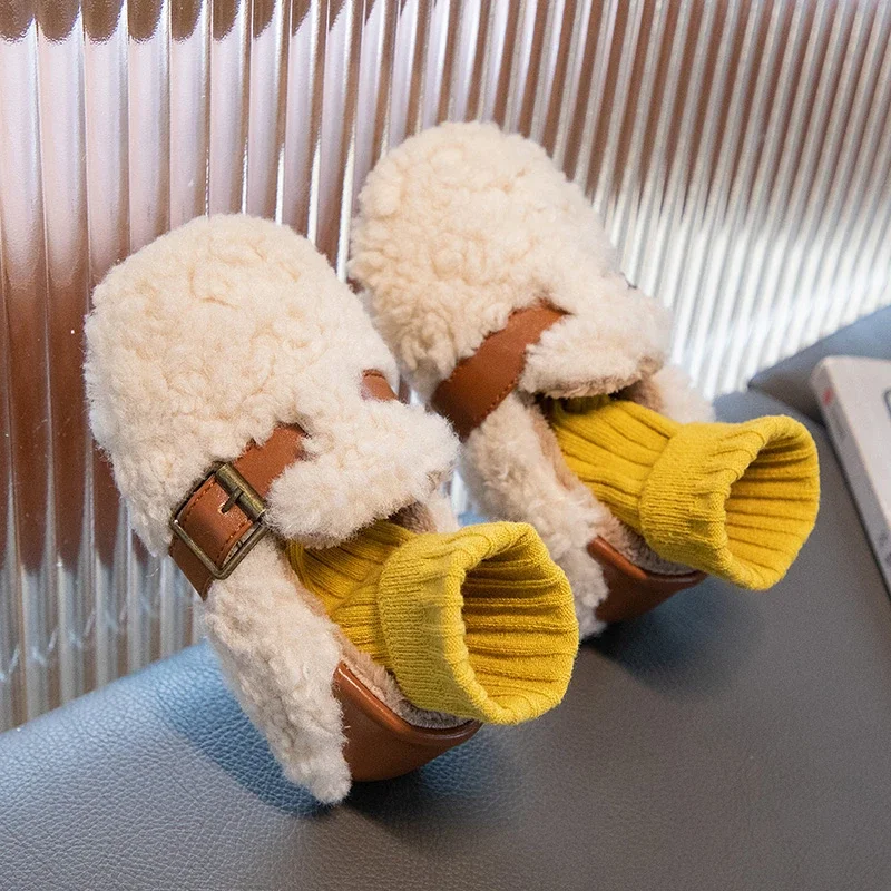 

Новинка зимы 2024, бархатная толстая теплая обувь для девочек, детская обувь с волосатой обувью, нескользящая детская домашняя хлопковая обувь без шнуровки