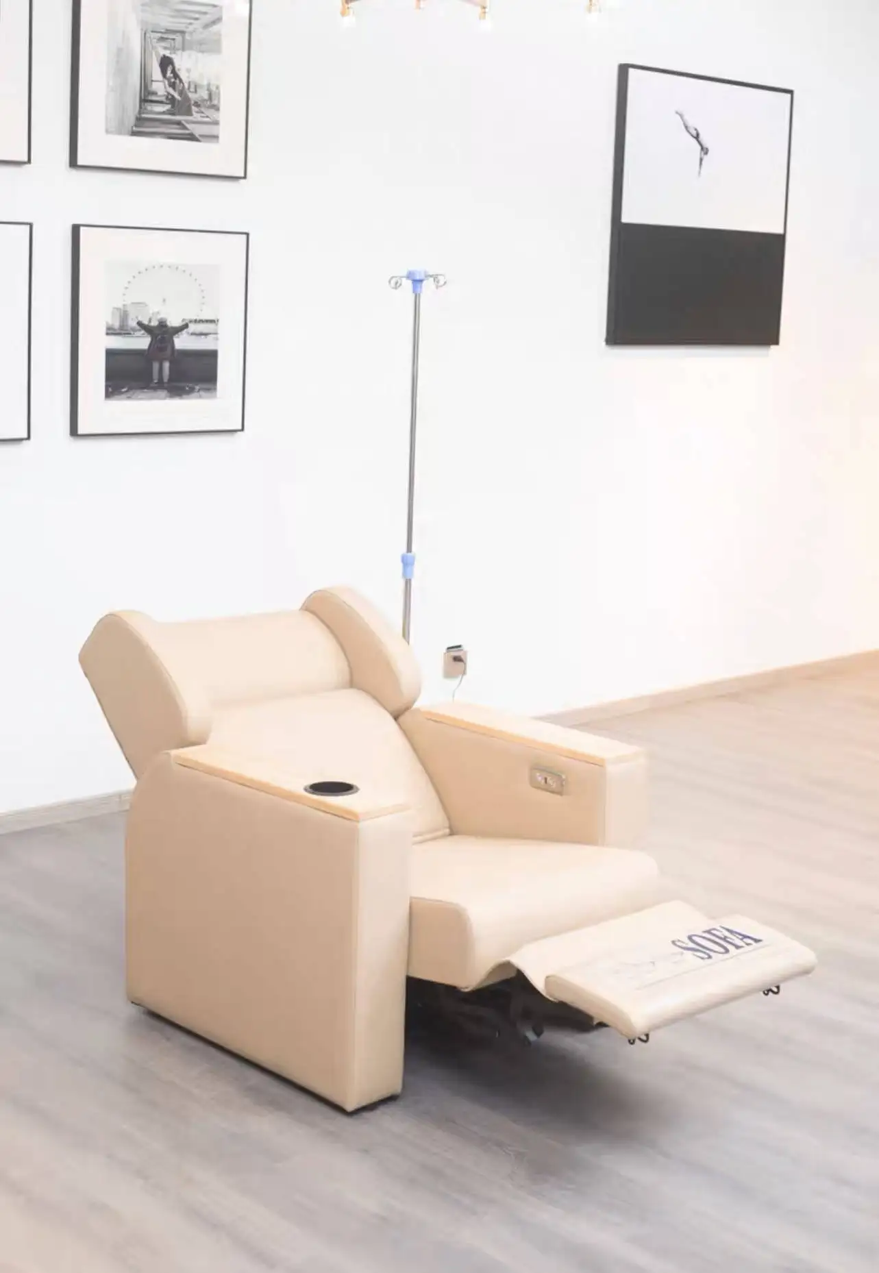 Medyczna sala poczekalni infu sion Pojedyncza sofa Ręczne wysuwane rozkładane krzesło