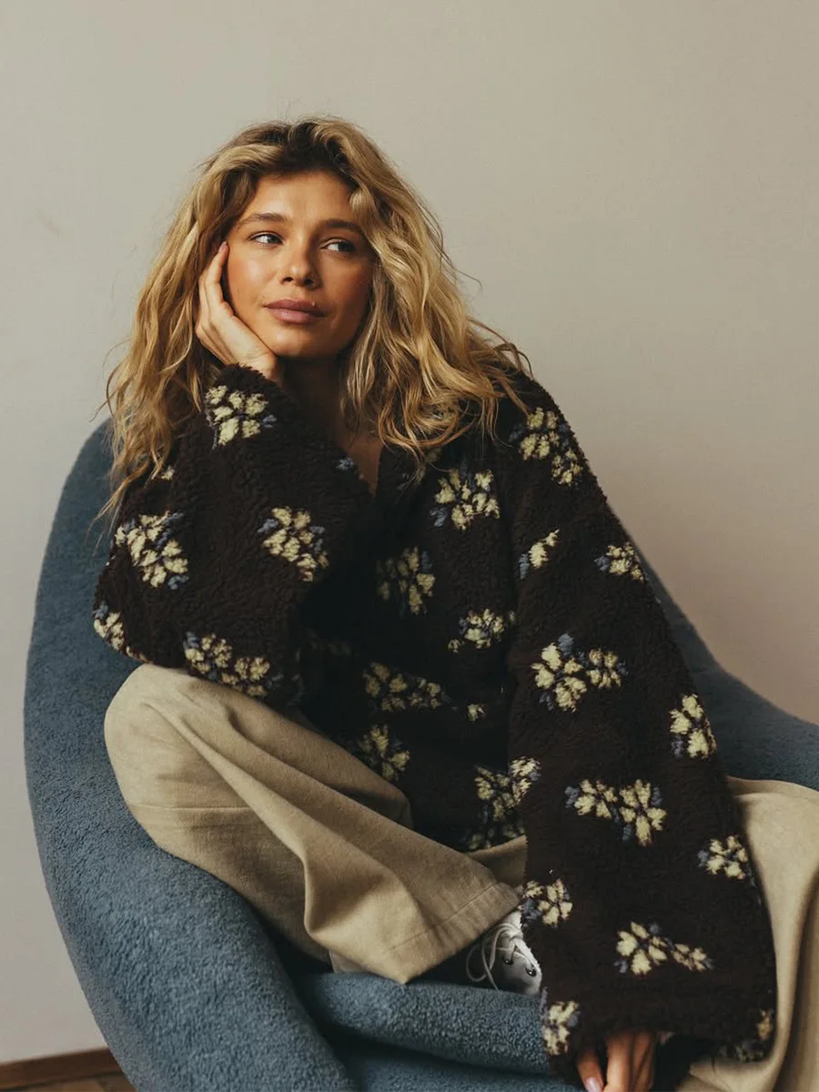 

Women's Casual Zipper Pocket Loose Pullover Fashion Floral Faux Lambswool Sweatshirt 2025 Sweatshirt Autumn Festive Clothing