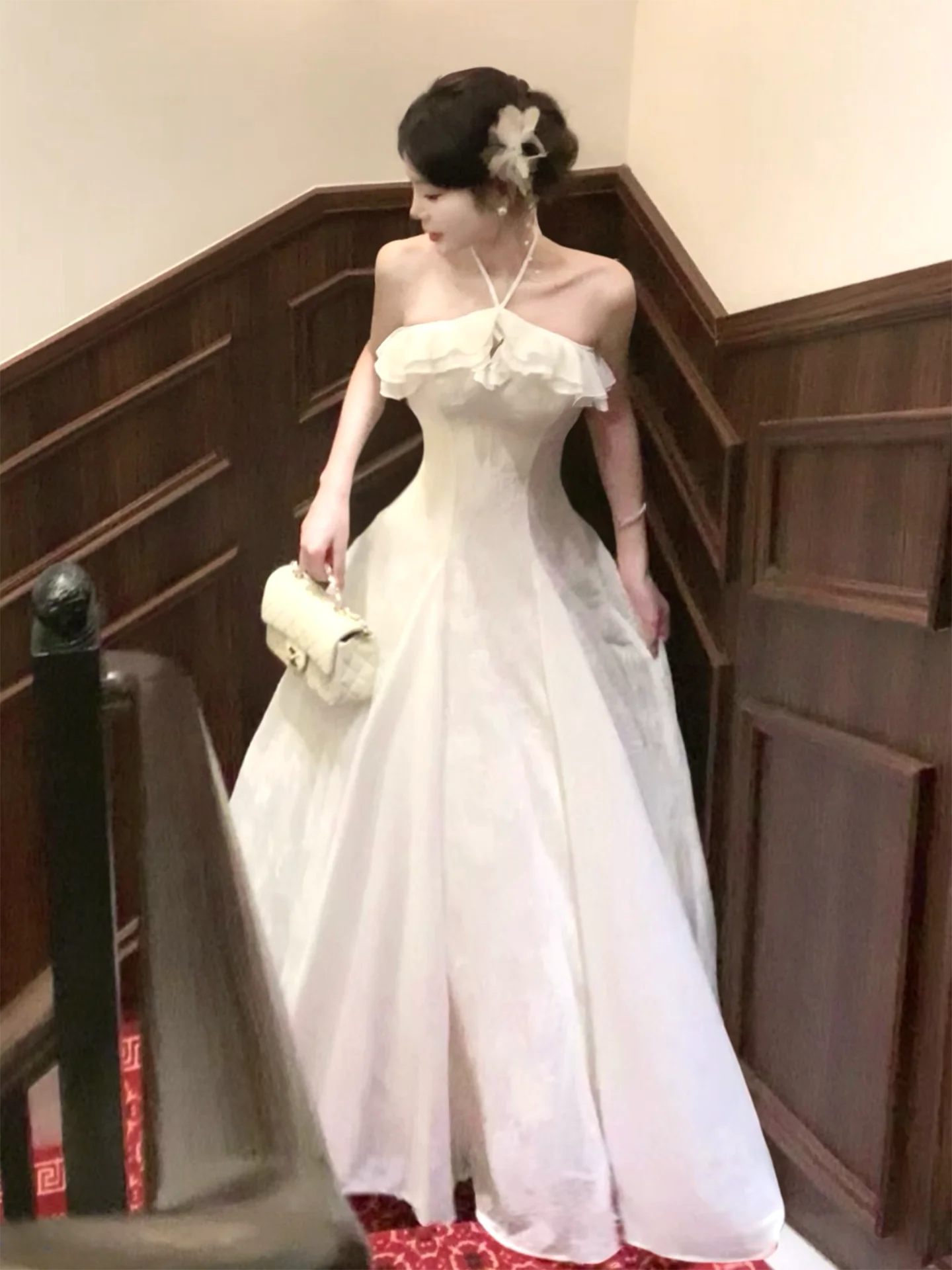 

White Hanging Ne Dr Embroidered Lace Hem Waist Cinched Long Dr Princ Sle Summer Ball Gown A-Line Silhouette