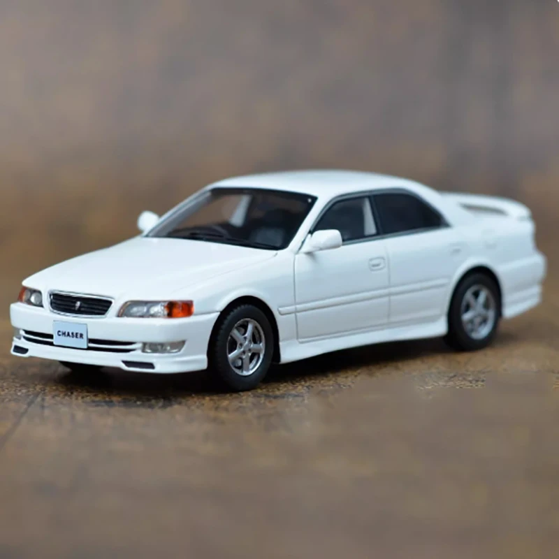 1:43 Scale  TOYOTA Chaser 2.5 JZX100 Car Model resin Vehicle Simulation Toy Collectible Adult boys Souvenir Gift Toys