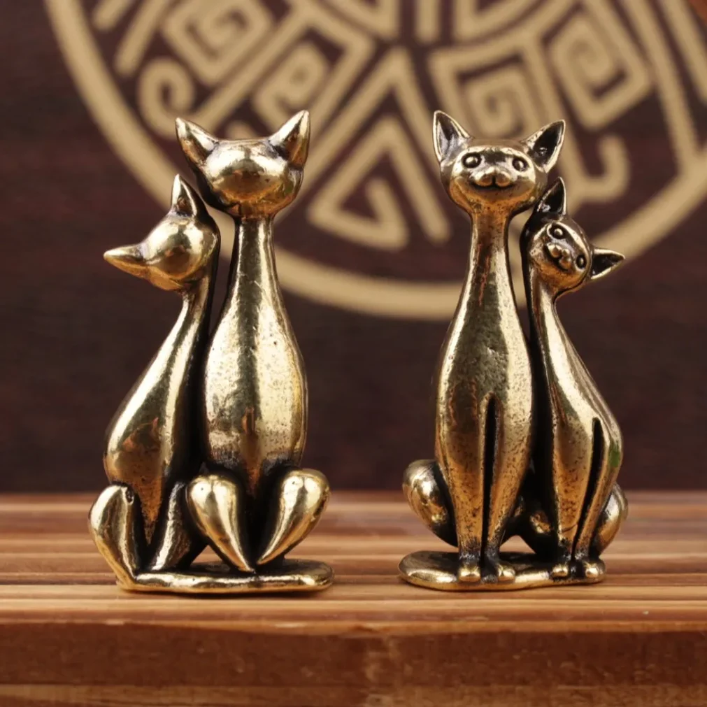 Couple Cat Ornament Vintage Brass Sculpture Art Piece Intertwined Loving Cats Artwork for Home Office Cat Statue Home Decoration