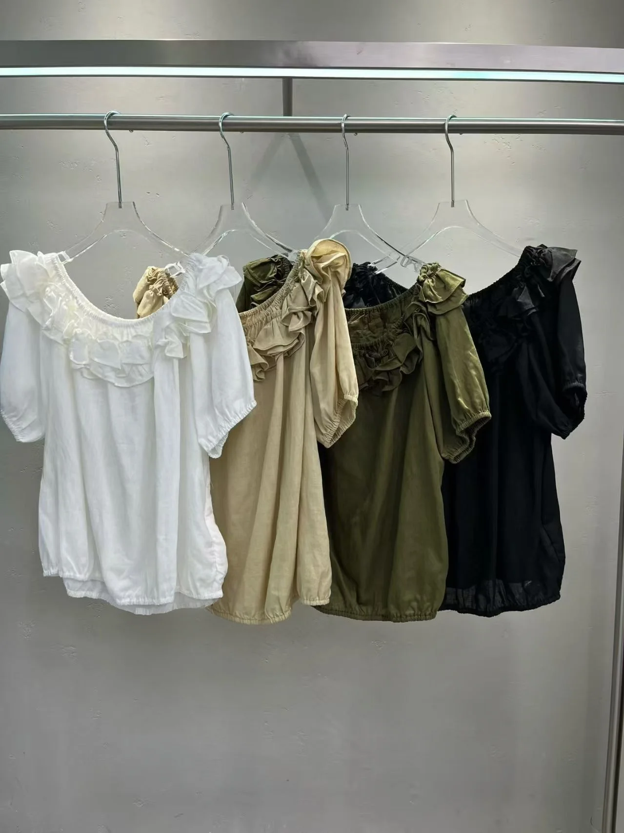 

Elegant Lace Splice Short Sleeve T-Shirt Women's Summer Thin Material Elastic Collar One-Shoulder Soft Style Shirt Top