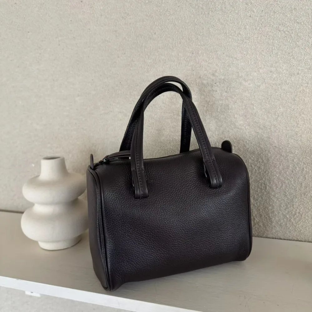 

High-quality Niche Design Handbag First Layer Cowhide Simple Commute Boston Pillow Bag Large Capacity Casual and Versatile