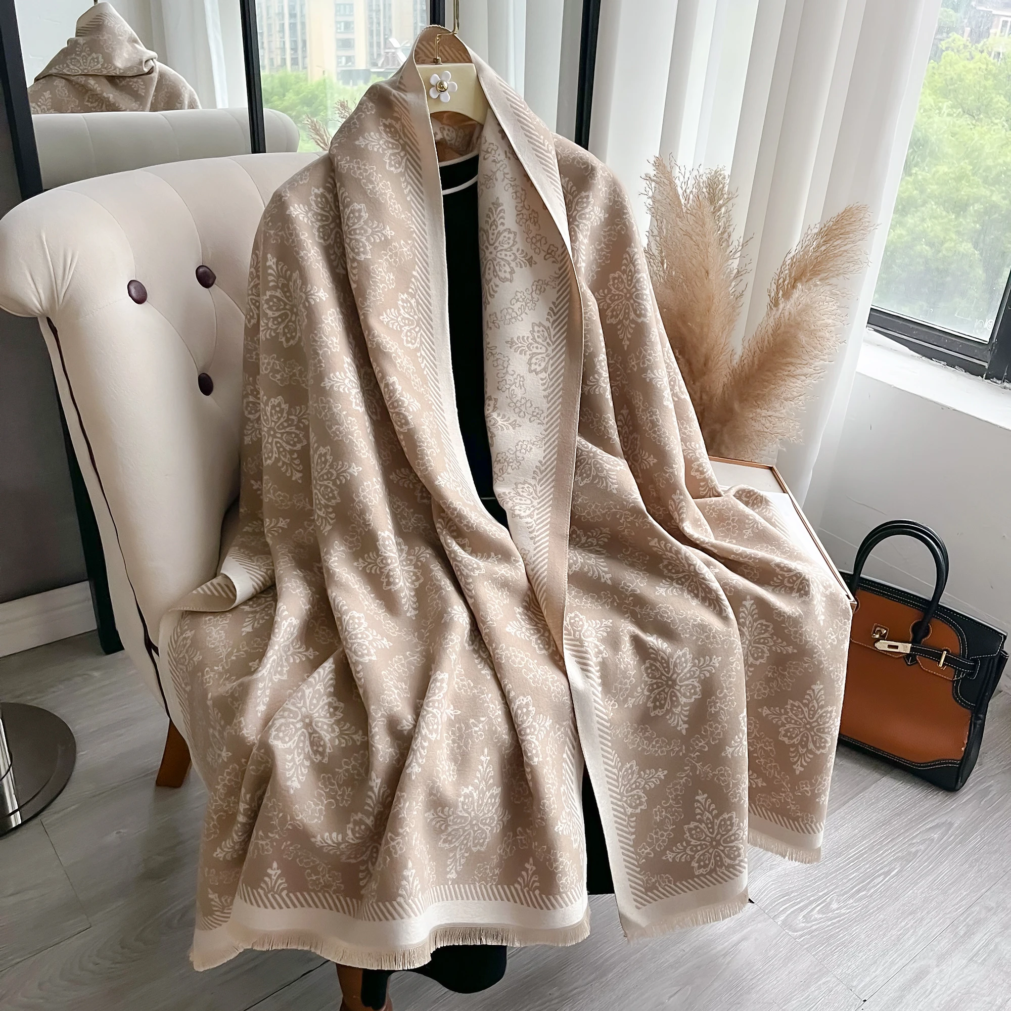 Luxury Brand Two-Sided Ethnic Style Scarf pashmina Cashmere Soft Warm Fringe Pashmina Shawl Winter Coldproof Windproof Blanket