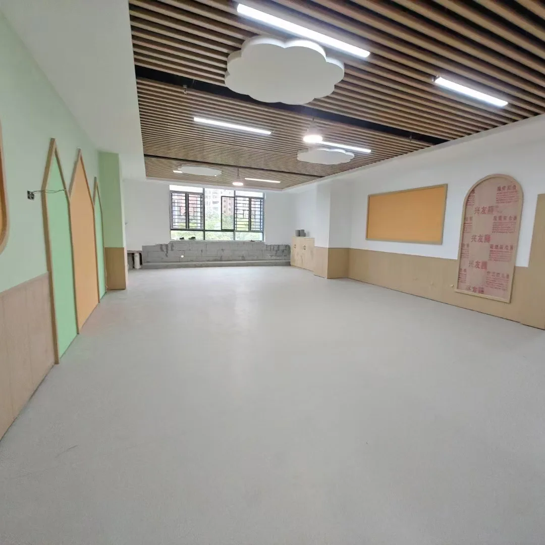 Gym pet hospital kindergarten pvc plastic homogeneous transparent  plastic sticker floor leather 3.0mm