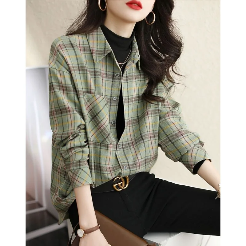 Vintage Printed Button Pockets Plaid Shirt Female Clothing New Autumn and Winter Commute Tops Fashion All-match Casual Blouse