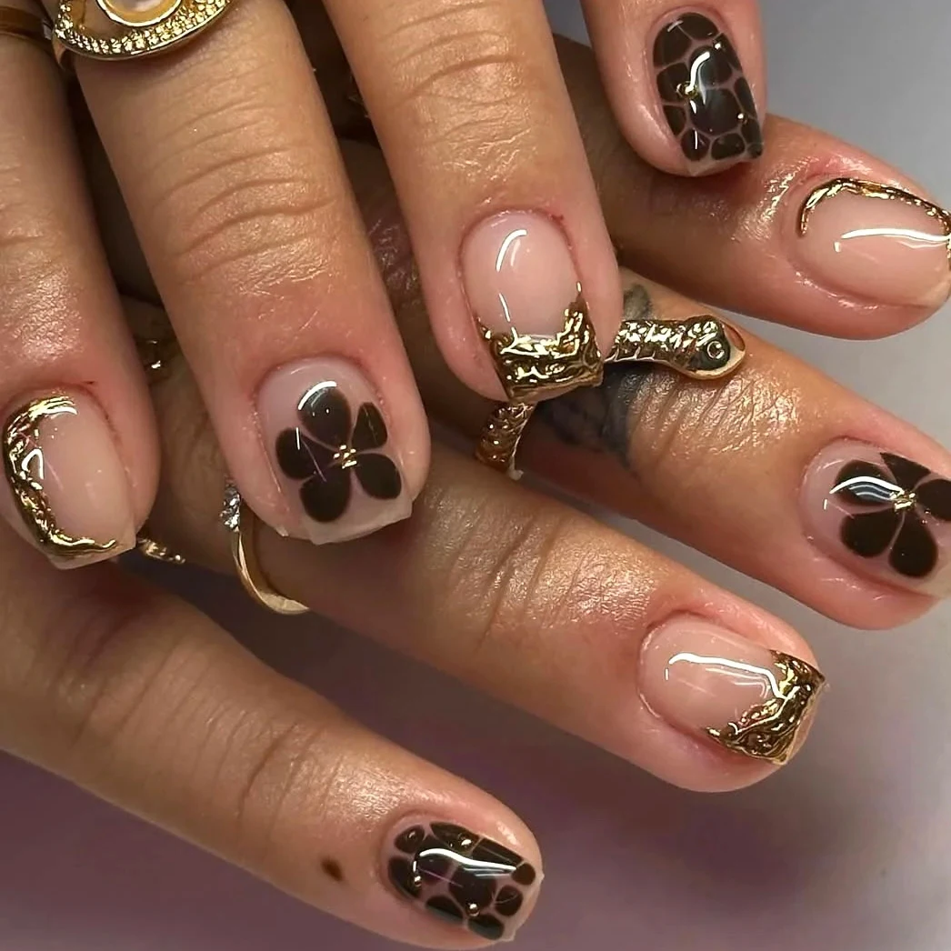 24 pezzi 3D dorato lava irregolare francese fiori marroni delicati corti quadrati unghie finte indossabili unghie finte punta arte stampa sulle unghie