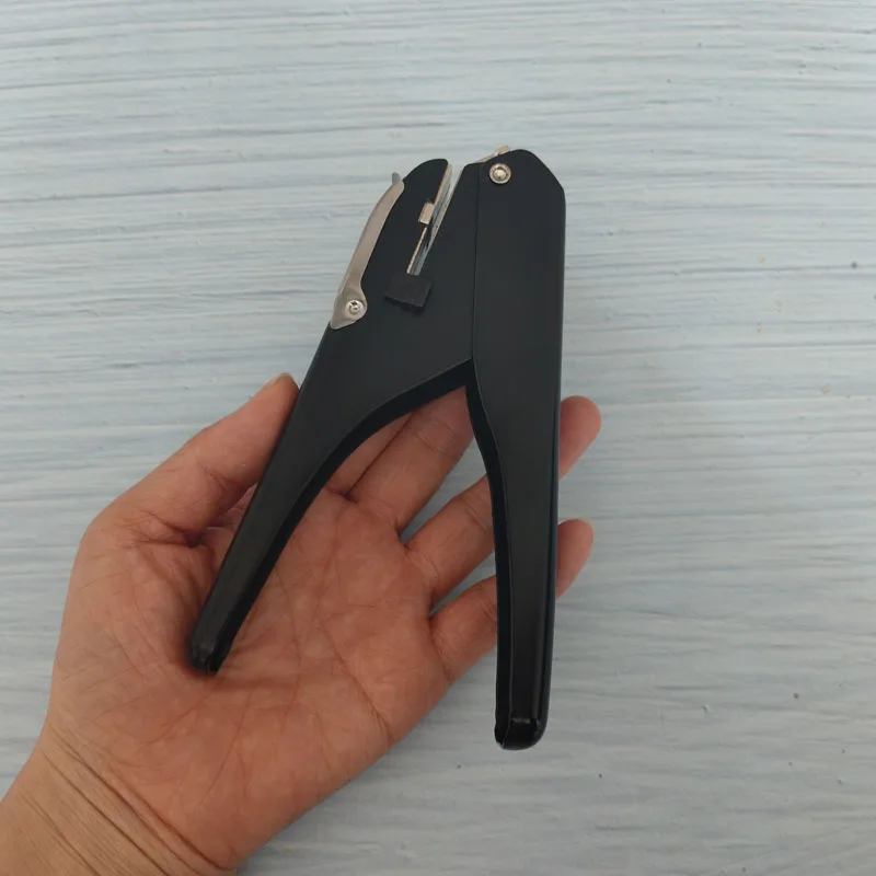 4*15mm Oval Hole Punch New Premium Metal Slot Single Punching Tool High Quality Durable Ellipse Paper Cutter Card Puncher