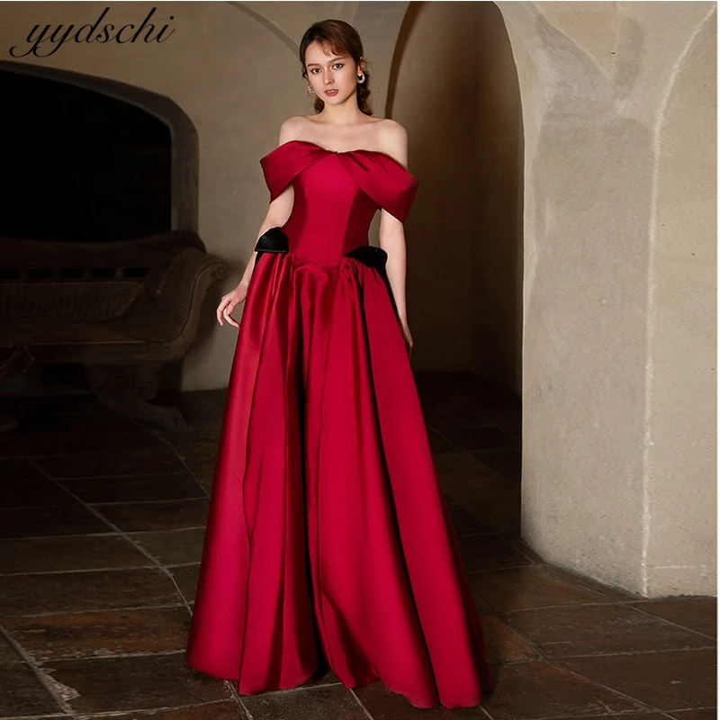 

Elegant Off the Shoulder Backless Satin Red 2024 Cocktail&Homecoming Dresses for woman formal occasion dresses Court Train