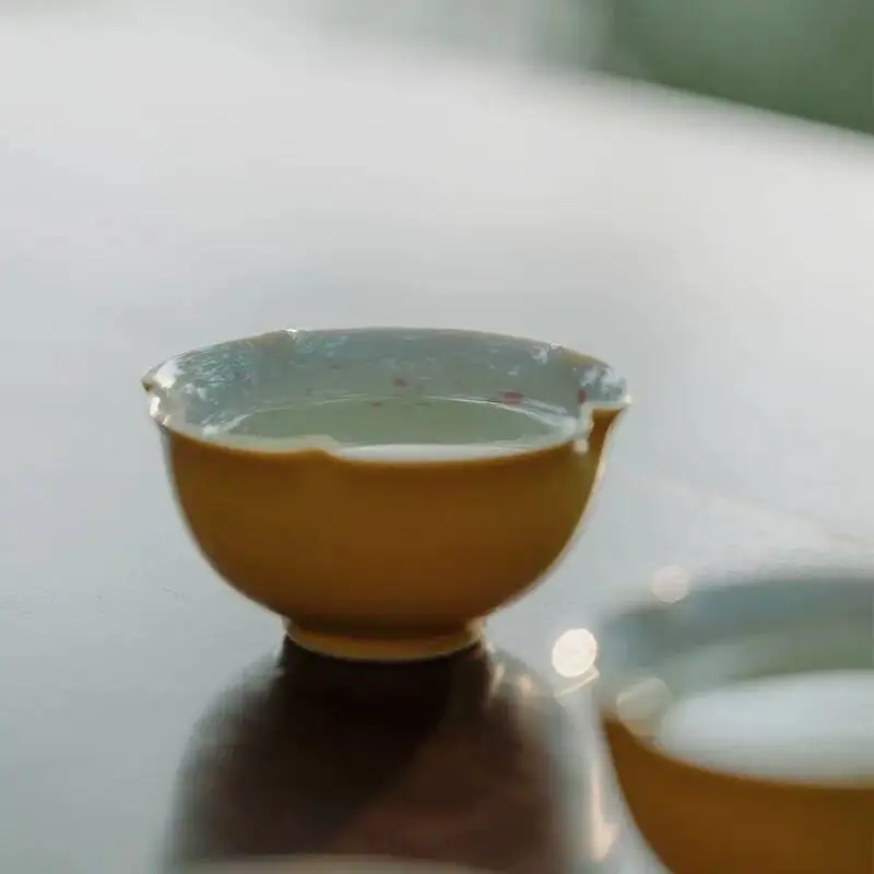 Wuyintang tuo Huang Glaze Underglaze Powder Color Hand Painted Butterfly Flower Mouth Kung Fu Tea Set Single Cup