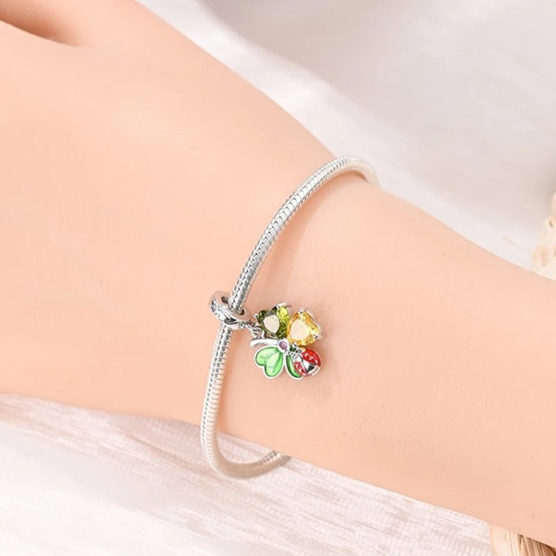

Original 925 Sterling Silver Fresh Four Leaf Clover Zircon Charms Pendant Fit Original Bracelet DIY Women Fine Date Jewelry Gift