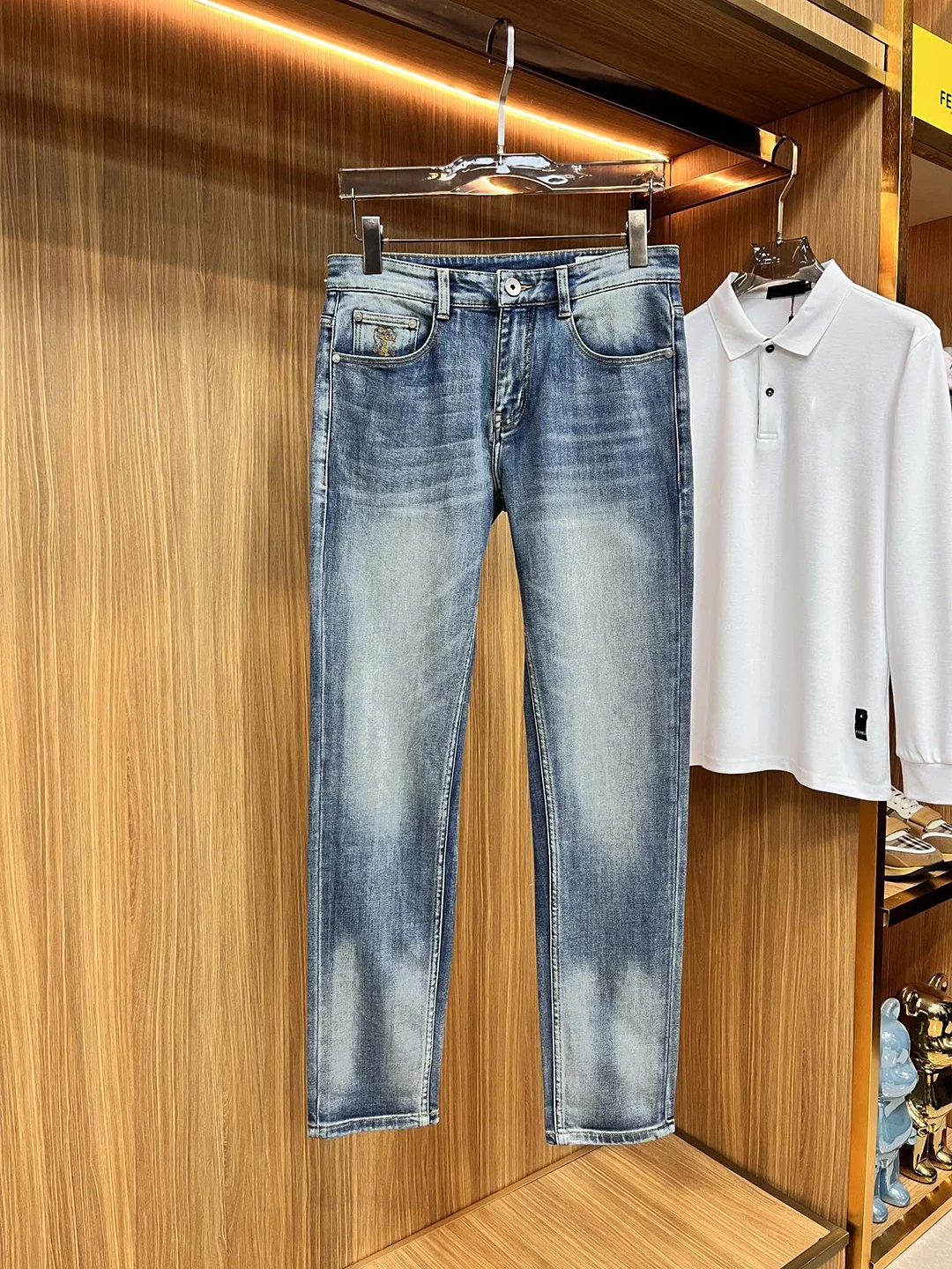 BLLIYOSS celana Jeans kasual klasik mewah ringan pria 2024 FW celana kaki lurus mode baru celana Jeans elastis halus bordir uang tua