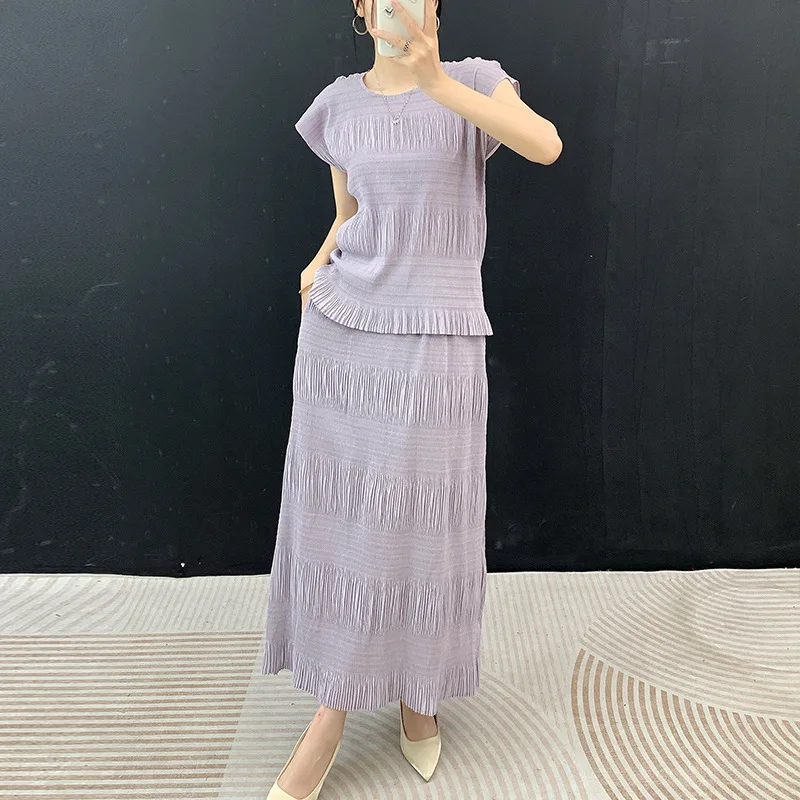 

Miyake Gentle Style Women's Pleated Two Pieces Set Summer Short-sleeved T-shirt and Loose-fitting Elastic Waist Skirt
