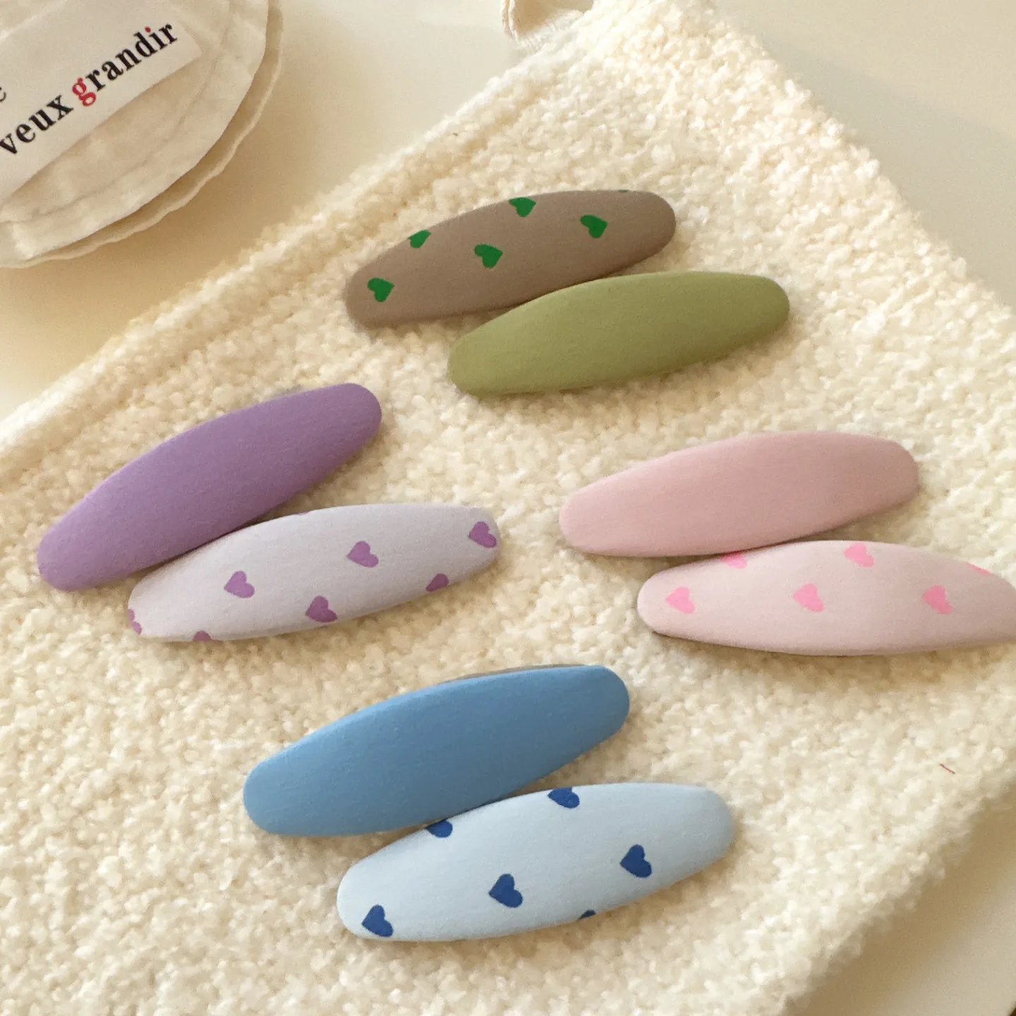 Hair Clips Cream Color Love Heart Polka Dot Resin Duck Bill Barrettes for Women Daily Hair Styling Non Slip Side Clip Bang Clip