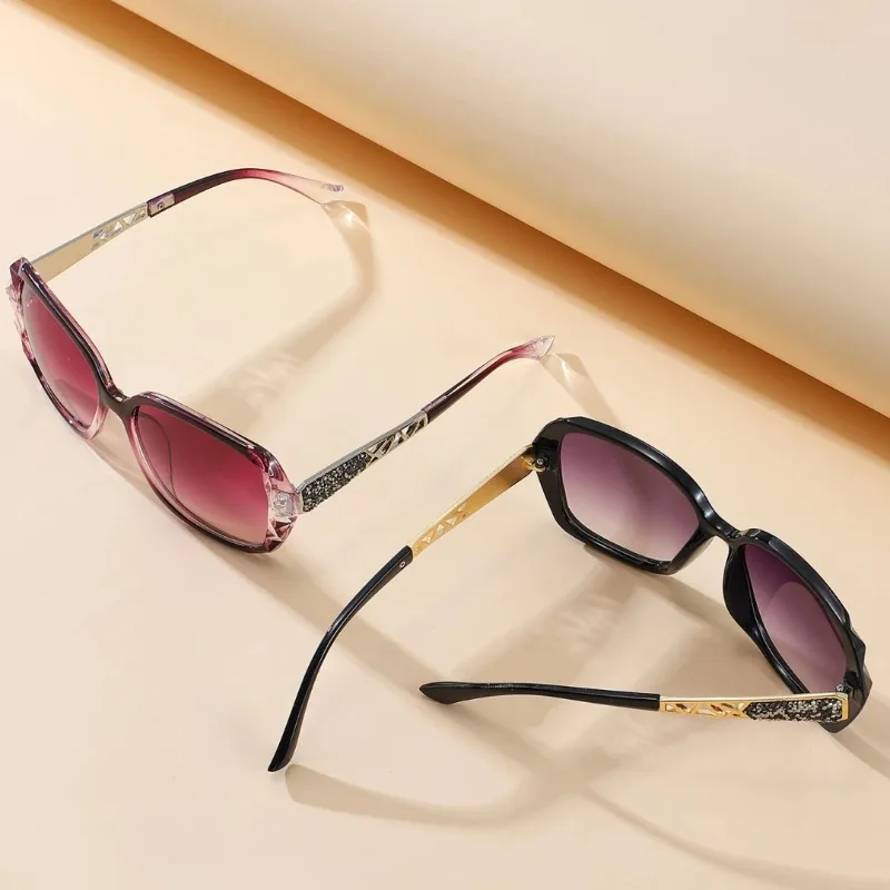 New TrendyLadies' Sunglasses with High Sense and Diamond-encrusted Sunglasses Protect against Ultraviolet Rays in Summer. image 6