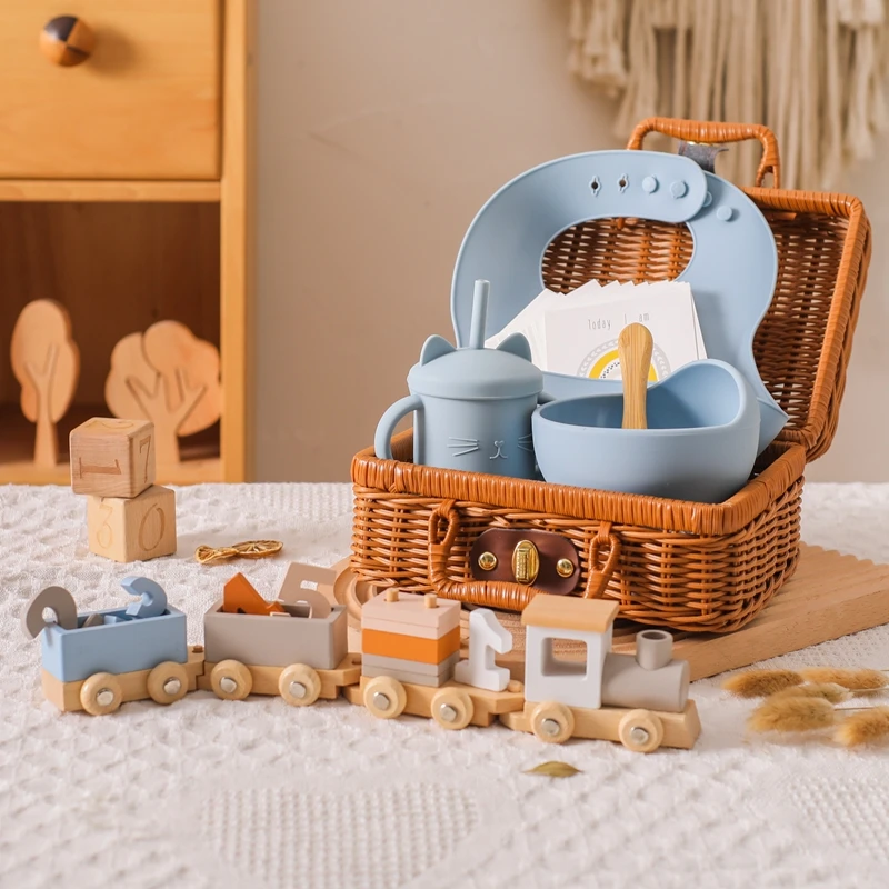 

Baby Wooden Montessori Toys Number Blocks Birthday Train Newborn Tableware Set BPA Free Silicone Bibs Bowl Spoon Feeding Cat Cup