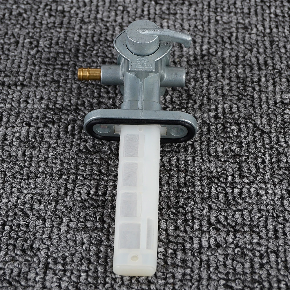 Fuel Petcock Gas Valve Switch Pump For Yamaha 1A0-24500-00 1A0-24500-02 4L0-24500-00 RD125 RD200 RD250 RD350 RD400 1976-1979