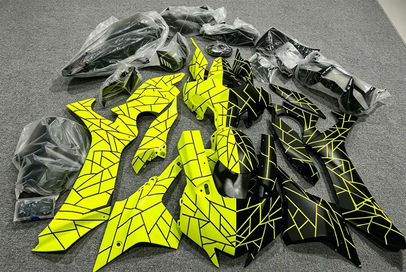 Suitable for yamaha YZF R1 2020 21 22 23 24 2025 motorcycle retrofit full set of enclothe accessories half pack tank cover