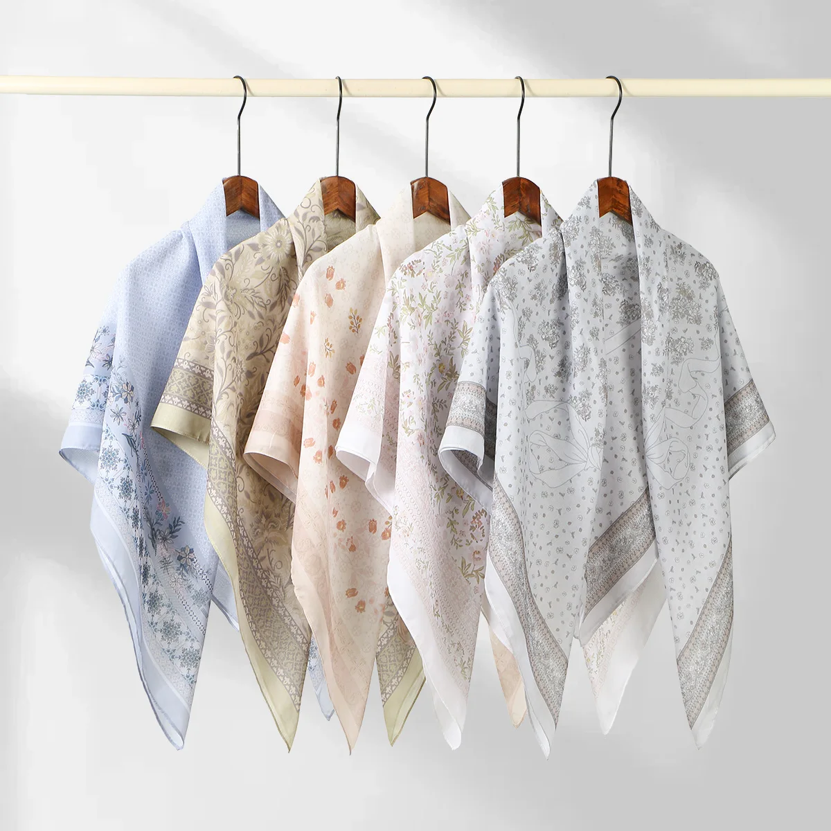 Fashion Printed Viscose Square Scarf Floral Muslim Ramadan Hijabs Cotton Headscarf Women Malaysia Handkerchief Foulard 110*110cm