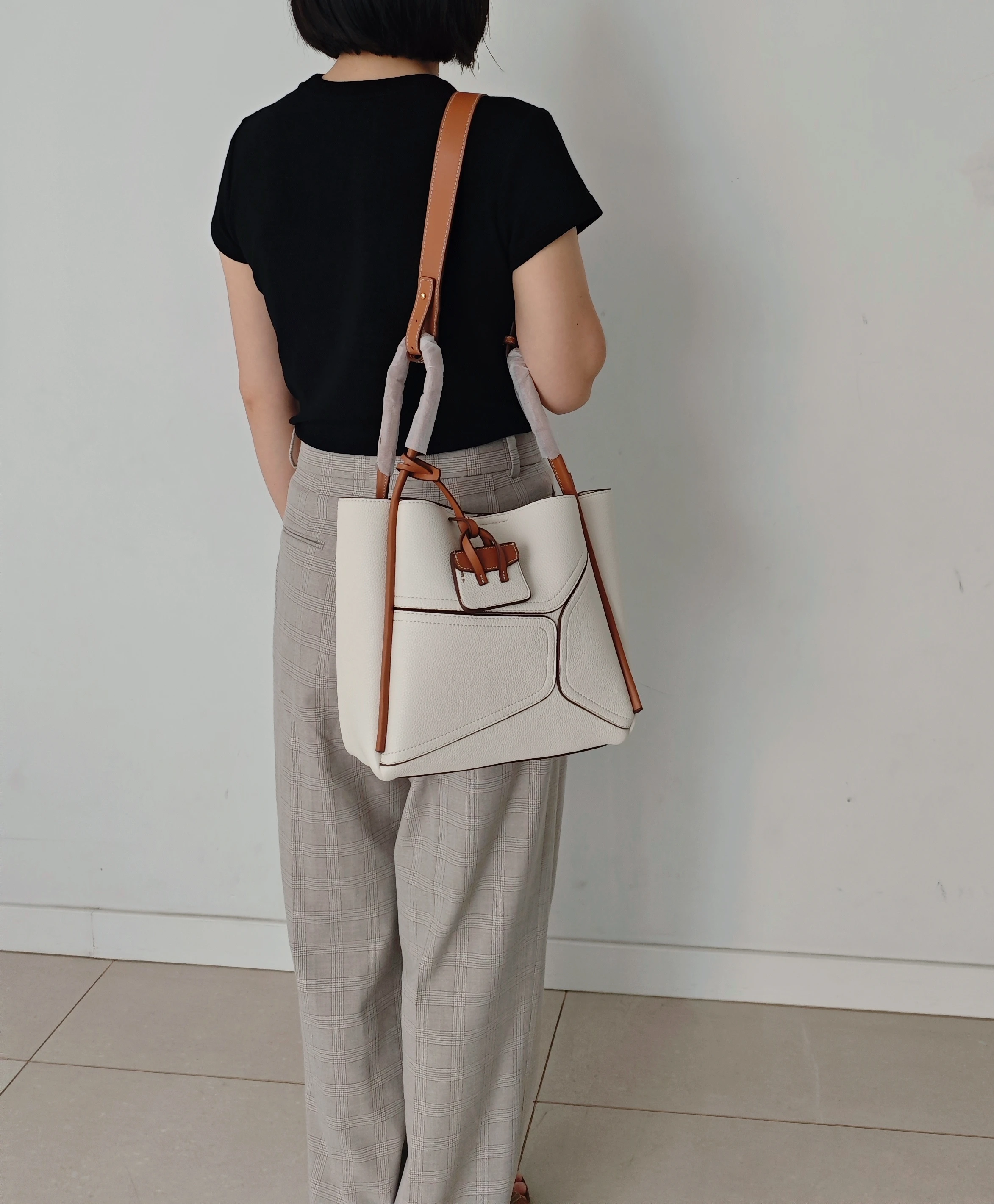 2026 new summer new high-end single shoulder underarm leather large-capacity bag