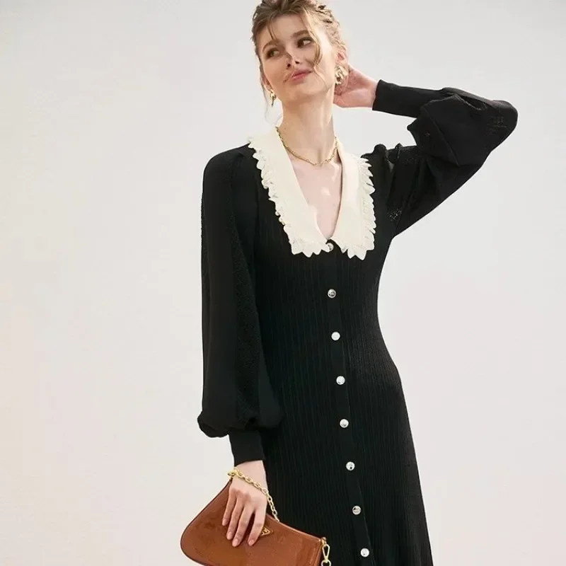 

Contrast Doll Neck Knitted Dress Women'S Autumn/Winter French High End Design Feel Bubble Sleeves Black Mid Length Dress