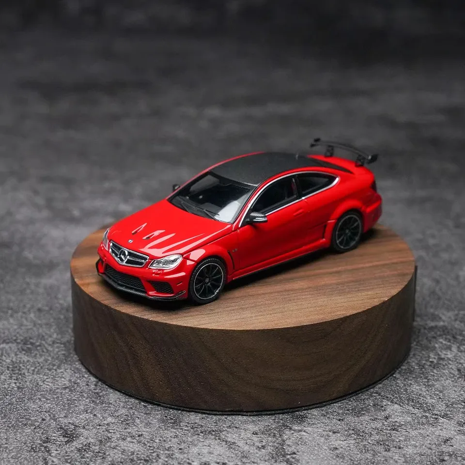 New In Stock Cg 1:64 Benz C63 Amg Coupe Black Series Bs W204 2011