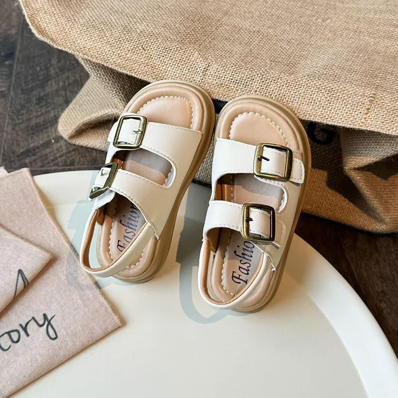 Childre Sandals Boys Casual Beach Shoes with Metal Buckle Girls Flats for Summer Vacation Chic Neutral Style Minimalist Design