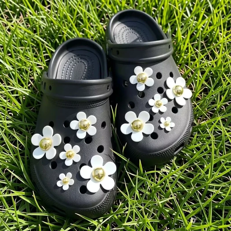Girls Black & White Daisy Sunflower Shoe Charms Girlish Buckle Combination Ready-to-Wear Hole Shoe Accessory