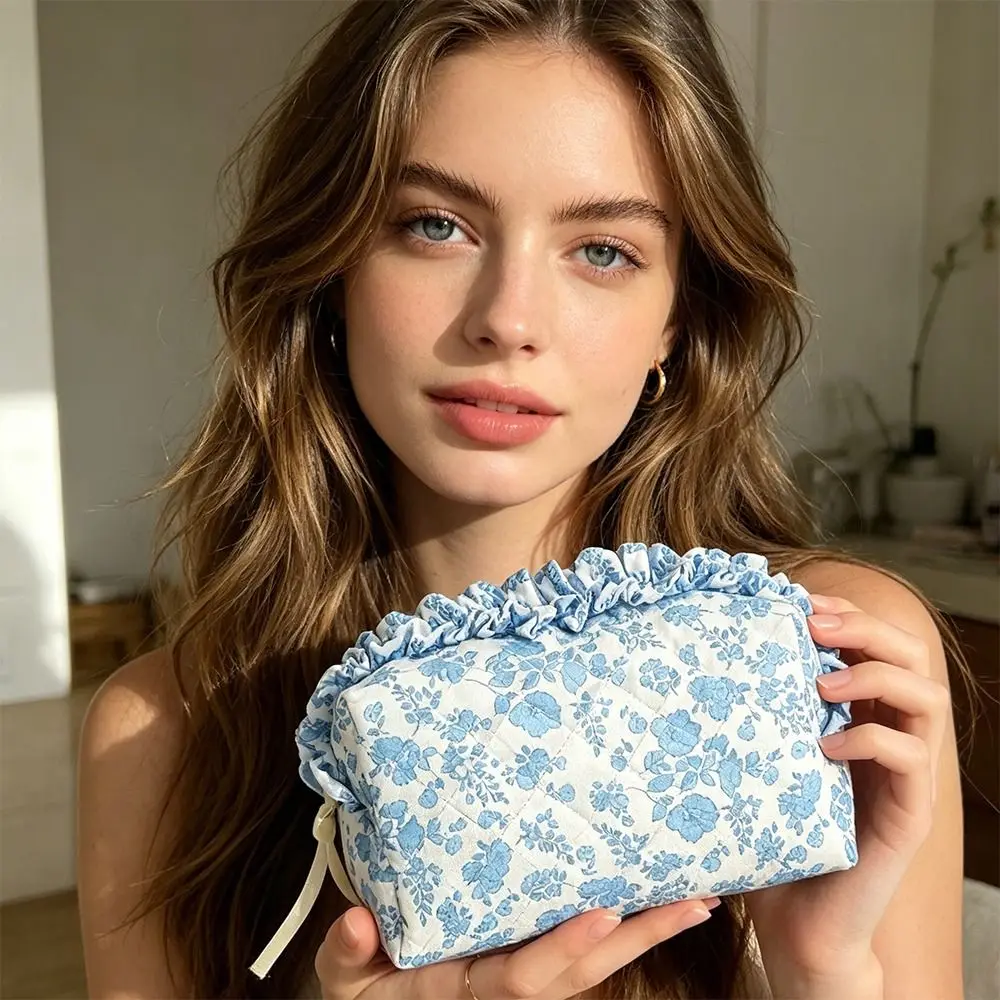 1pc High Quality Quilted Makeup Bag Floral Bow Large Capacity Cosmetic Bag Cosmetic Pouch Home Travel