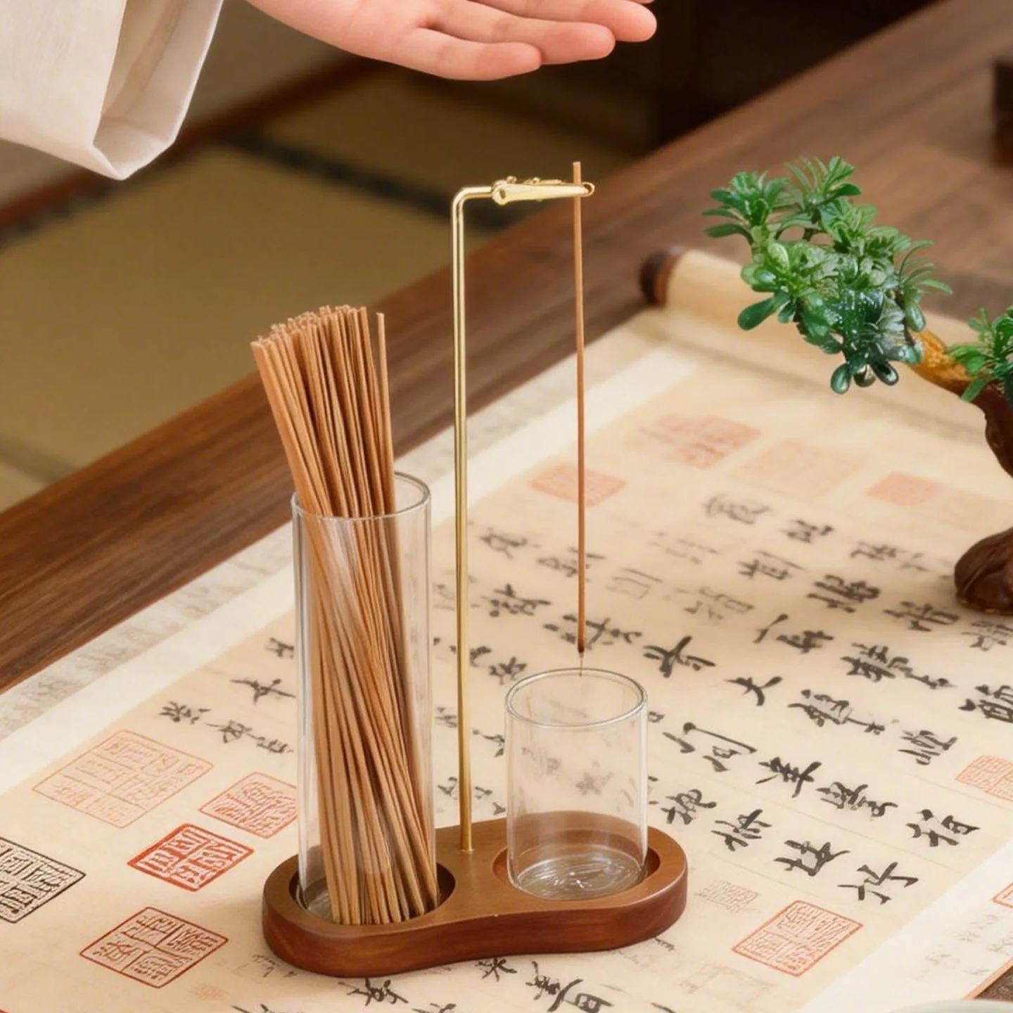 Solid wood 8-shaped incense burner glass aromatherapy burner modern simple sandalwood agarwood upside down incense plug incense