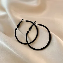 Women Black Hoop Earrings Geometric Circular Circles Jewelry for Ladies Vintage Round Earrings Baking Varnish Ear Decorations