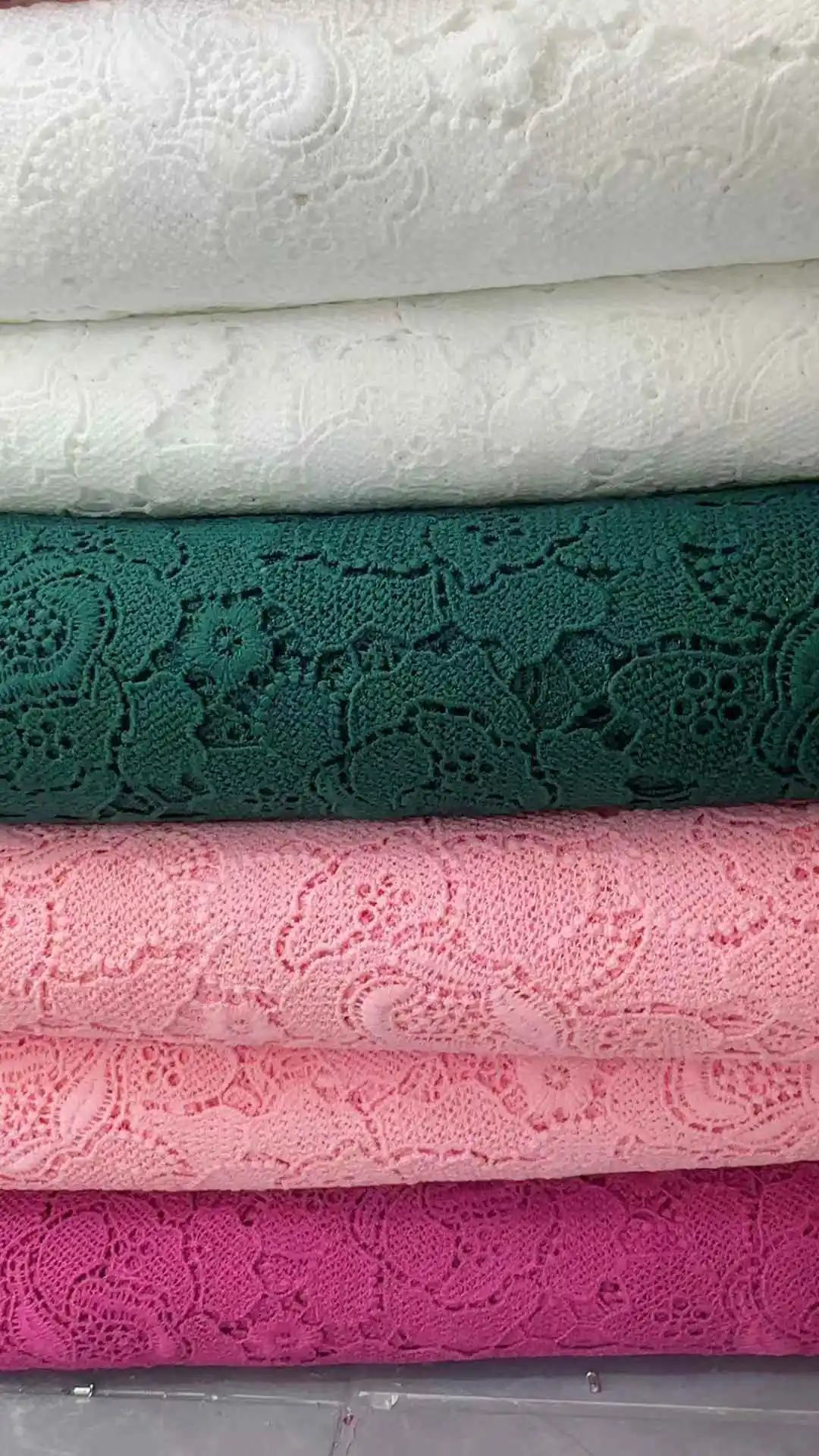 水溶性ミルクシルクレース生地、高品質アフリカギピュールレース、ドレスやホームドレス用の精巧な花柄刺繍入り