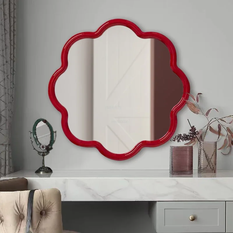 Round Wavy Mirror: The Perfect Blend of Function and Art for Modern Interiors