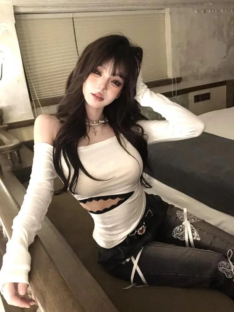 Tonngirls Backless Graphic T Shirts 2000s Japanese Y2k Long Sleeve Skinny Off Shoulder Crop Tops Gothic Print Gaphic Tops Tee