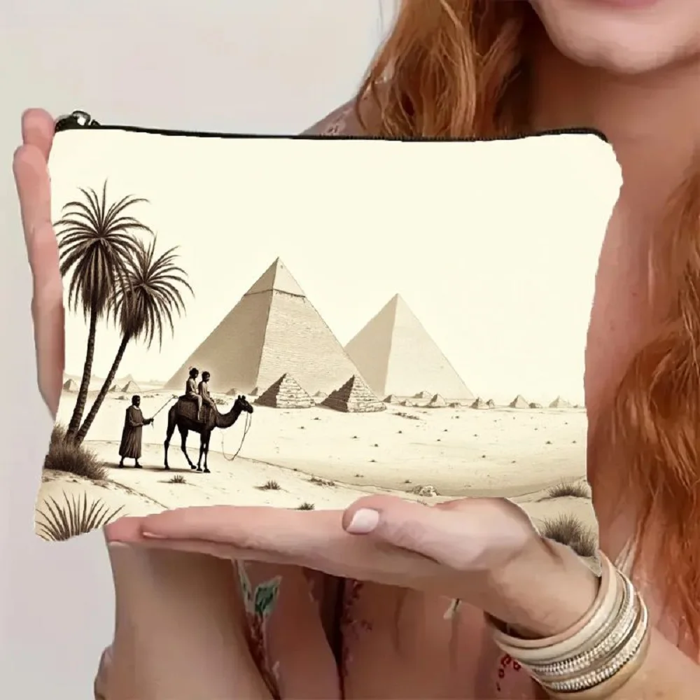 1 Piece Egyptian Pyramids, Camels, and Desert Landscape Makeup Bag - Multifunctional Zipper Pouch for Women, Perfect Travel Zipper Storage Bag, Fun Birthday Gift