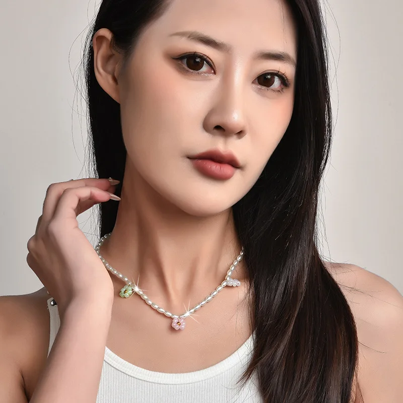 Colares de flores frescas, elegantes e doces, colares fofos para meninas, colares elegantes com miçangas