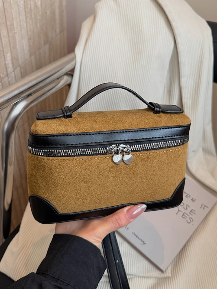 

Fashionable Matte Crossbody Bag Women's Versatile Autumn Winter New Style Small Square Bag Bear Lady Brand Soft Handle Zipper...
