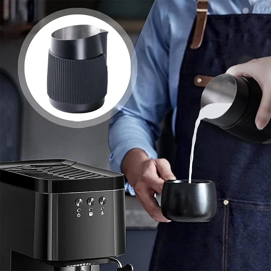 480ml Silicone Sleeve Anti-scalding Stainless Steel Pointed Mouth Coffee Latte Art Cup Beveled Mouth Milk Foam Cup with Scale