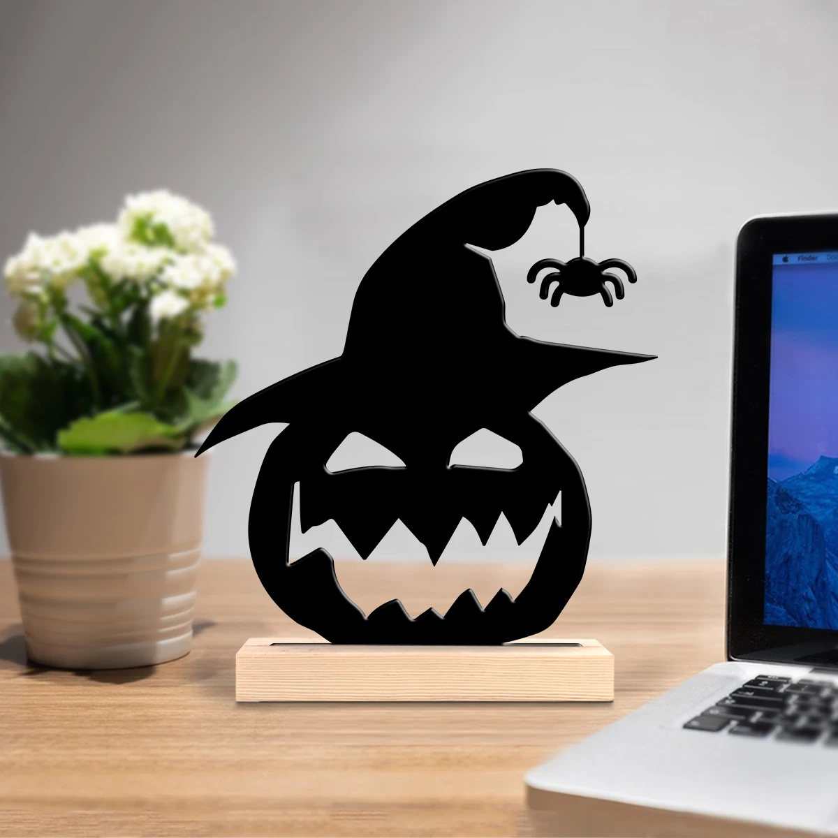 1Pc Exquisite Pumpkin Head Wooden Base Metal Ornament,Home Room Desktop Decor,Ideal Birthday Wedding Halloween Festive Gift