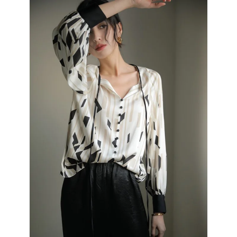 

Spring V Neck Retro Print Chiffon Blouse Long Sleeve Top