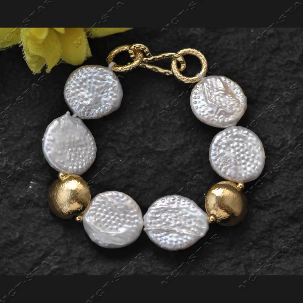 

Z14456 Браслет из пресноводного жемчуга 8'' (20 мм) с белыми жемчужинами-монетками и золотыми монетами