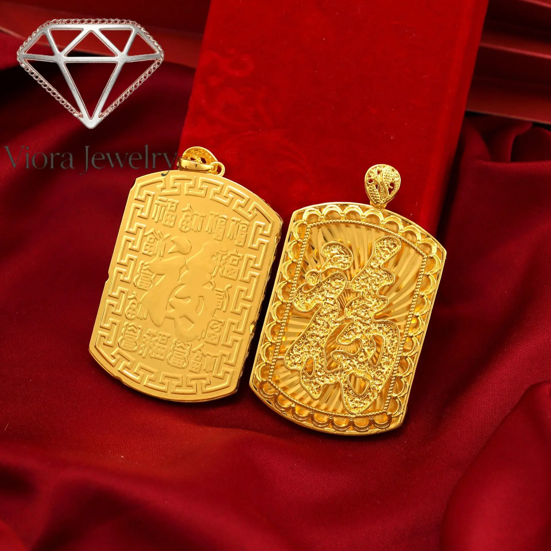 

Viora Jewelry 9999 Chinese style 18 golden glossy blessing square card pendant AU750 men's gold necklace decoration blessing car