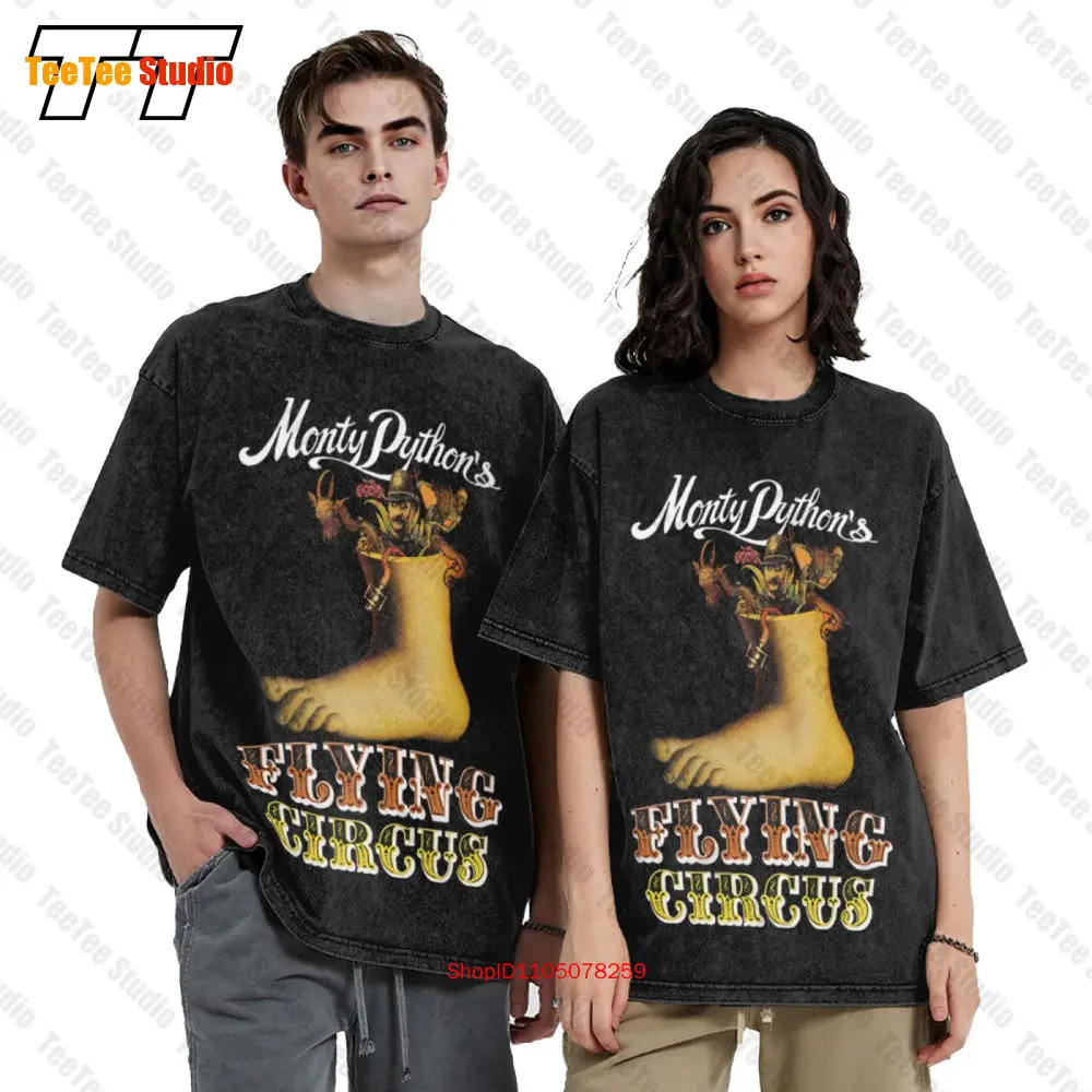 

Monty Python Foot Animation Oversized T-Shirt VETF