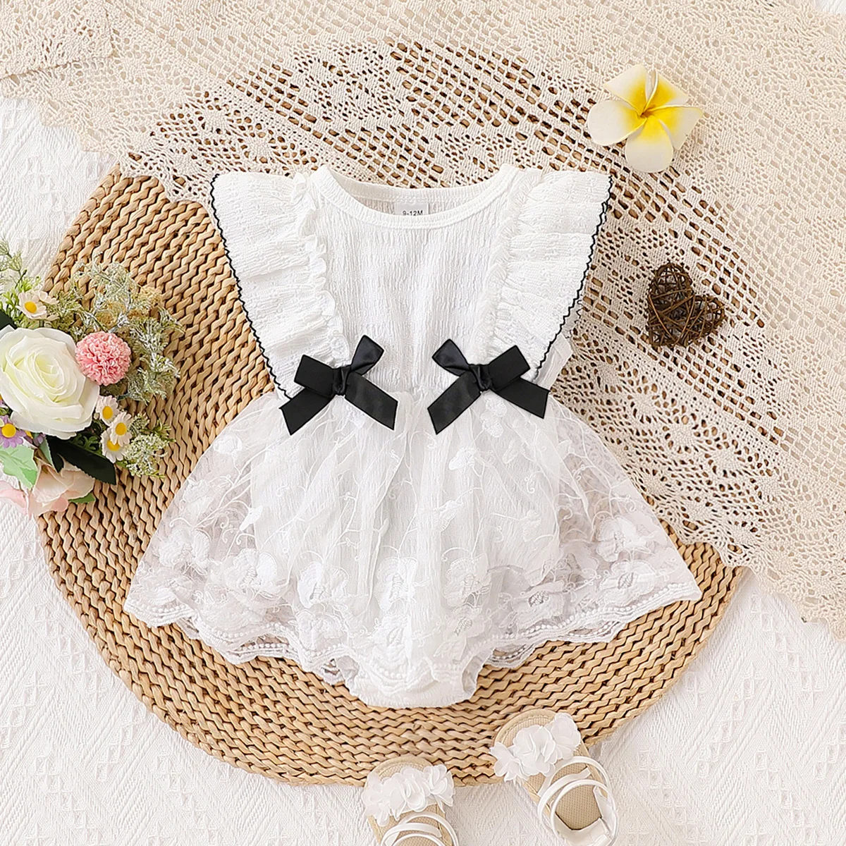 Sweet and cute three dimensional butterfly knot decorative splicing lace round neck triangle jumpsuit for baby girl, Summer