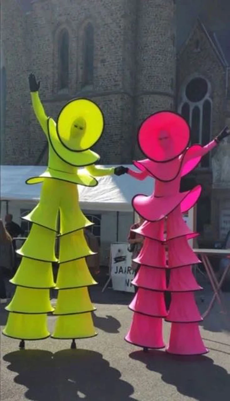 ショーガールコスチュームパーティーコスチュームコンサートコスチュームパーティーショーコスチュームイベントホワイトスティルトウォーカーLEDロボットスーツ大人用ハロウィン発光