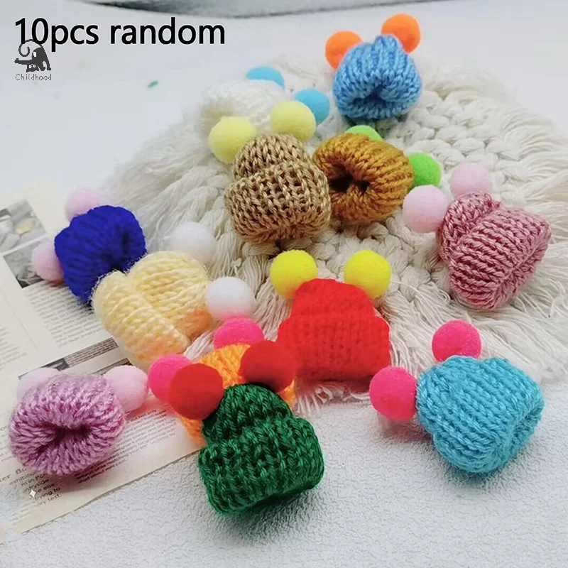 10Pcs Dollhouse Double Ball Mini Hats Dollhouse Miniature Fashion Finger Knitted Hat Cap Decoration Dollhouse Toy Accessories