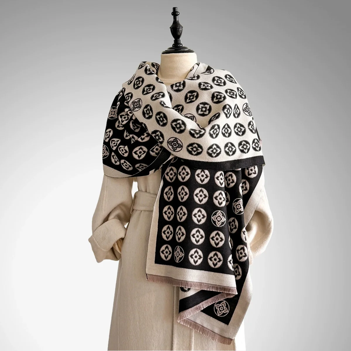 

Модный зимний теплый кашемировый платок с узором улыбки на лице, женский шейный платок, шарфы из пашмины, женское пончо, бандана Echarpe